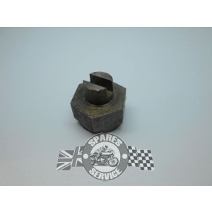 06-7684 - NUT - CAMSHAFT SPROCKET - WITH TACHO DRIVE END | Norton